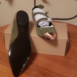 Messeca New York shoes olive